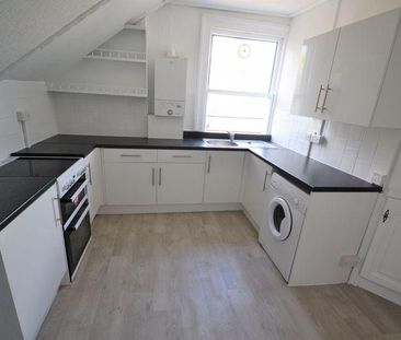 2 bedroom flat to rent - Photo 6