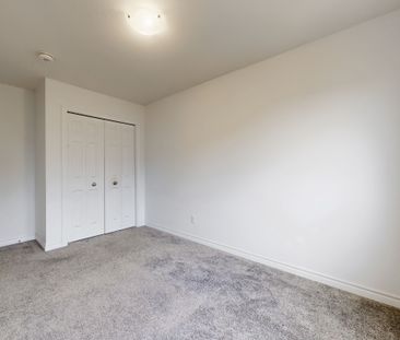 For Lease - 21 Woodedge Circle, Kitchener, Ontario - Photo 6