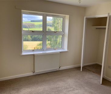 2 bedroom semi-detached house to rent - Photo 2