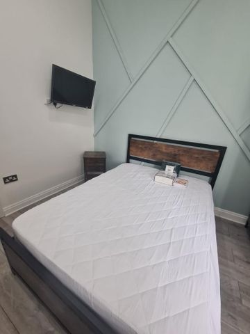 1 bedroom house of multiple occupation to rent - Photo 3