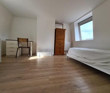 Maison à Louer à LILLE 860 € - Photo 1