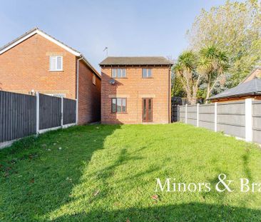 3 bedroom detached house to rent - Photo 5