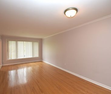 For Lease - 331 Woodsworth Road Unit# Main, Toronto, Ontario - Photo 2