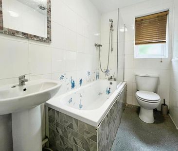 2 bedroom semi-detached house to rent - Photo 5