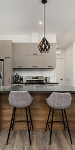 À louer / for Rent VERDUN : grand 4 ½ lumineux, près du métro, terrasse privée - Photo 4