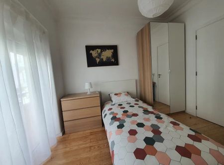 Rua Egas Moniz, Oeiras, Lisbon 1495-719 - Photo 2