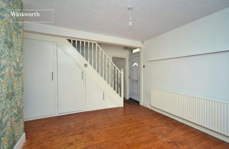 2 bedroom end of terrace house to rent - Photo 3