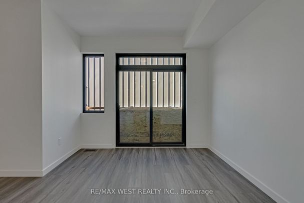 For Lease - 10 Rainwater Lane, Barrie, Ontario - Photo 1