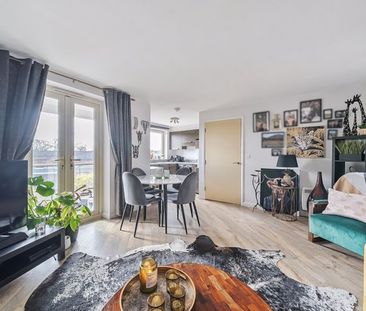 31 Ashley Park Road, Walton-On-Thames - Photo 3