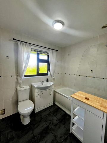 14 Henderson Park, Waterside, Derry/Londonderry, BT47 6US - Photo 5