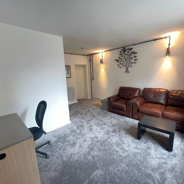 1 bedroom flat to rent - Photo 1
