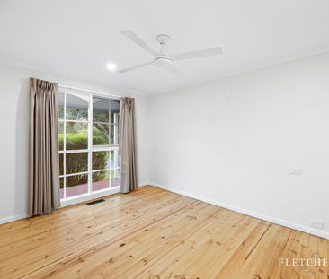 10 Lilian Parade, Ringwood VIC 3134 - House For Rent | Domain - Photo 2