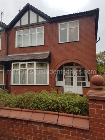 Redclyffe Avenue, Manchester, M14 5RG - Photo 5