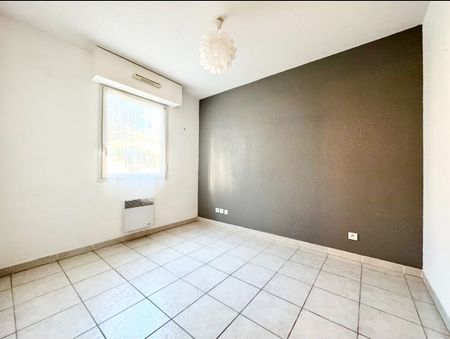 Location appartement 3 pièces, 74.23m², Nîmes - Photo 2