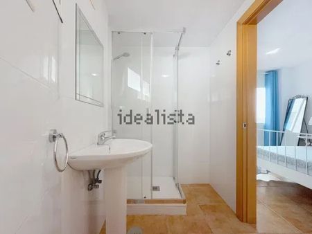 Alquiler de piso en Calle Eurosol - Photo 3