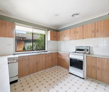 CHARMING MID-CENTURY MODERN HOME IN SOUGHT-AFTER LOCATION - Photo 5