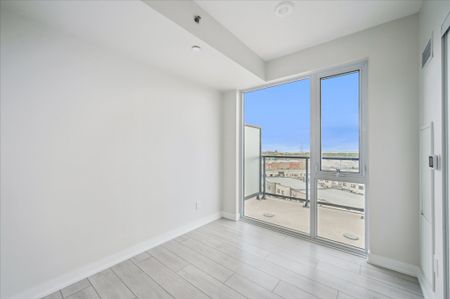 For Lease - 3210 Dakota Common Unit# A805, Burlington, Ontario - Photo 4