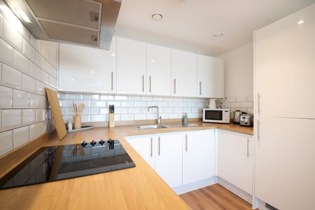 2 Bed Flat, Trafford Road, M5 - Photo 5