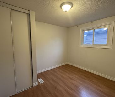 For Lease - 467 Drummerhill Crescent, Waterloo, Ontario - Photo 2