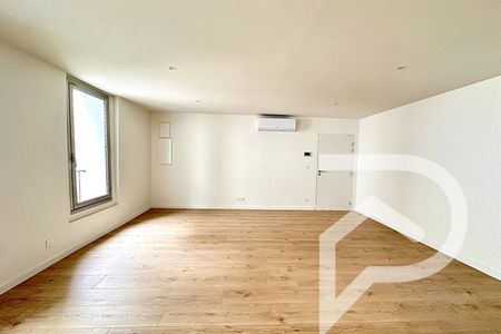 À LOUER SUPERBE APPARTEMENT T4 RÉNOVÉ DE 95 m² - Photo 5