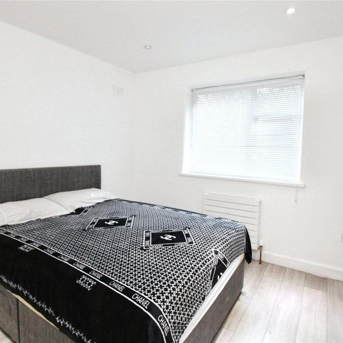 3 bedroom end of terrace house to rent - Photo 1