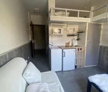 Location Appartement 1 pièce 15m² LYON 7ème - Photo 2
