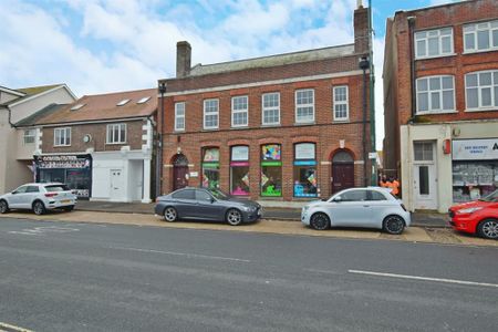 2 bedroom apartment to rent - Photo 4