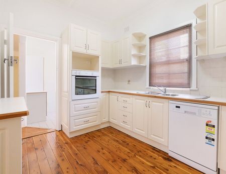 3 Bedroom Home- East Tamworth - Photo 4