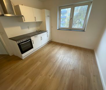 Frisch renovierte 2 Zimmer-Wohung mit Balkon, Tageslichtbad mit Wan... - Foto 4