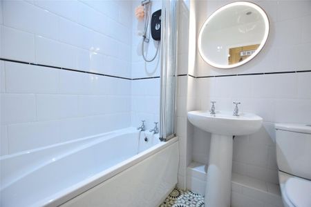 2 bedroom apartment to rent - Photo 5
