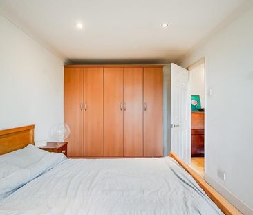 1 Bedroom Flat To Let - Photo 2