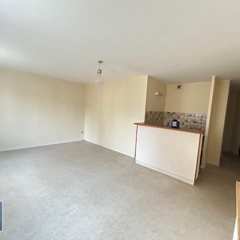 Location Appartement 2 pièces 45m² POITIERS 86000 - Photo 1
