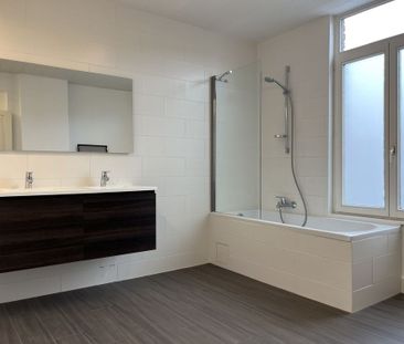 Instapklare stadswoning met 3 slaapkamers op rustige locatie te cen... - Foto 6