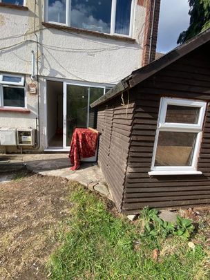 2 Bed Flat, Croydon, CR0 - Photo 1