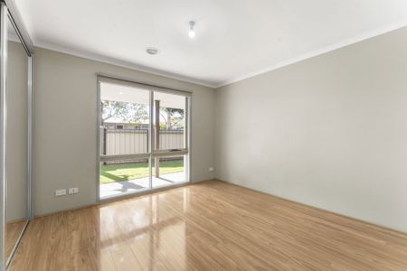 Inviting 3 Bedroom Home – A Must-See! - Photo 4