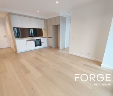 Modern 2 Bedrooms Apartment On Collins Street - Photo 6