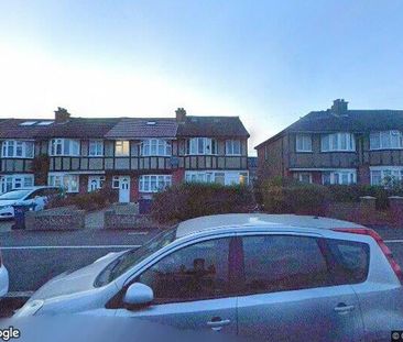 Studio Flat, Eastcote Lane, HA2 - Photo 1