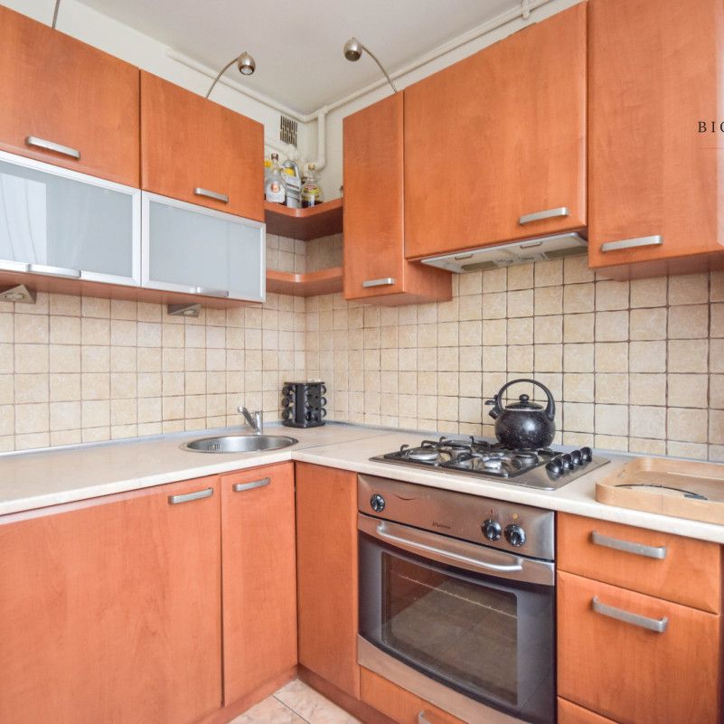 Przestronna kawalerka na LSM - Zdjęcie 1