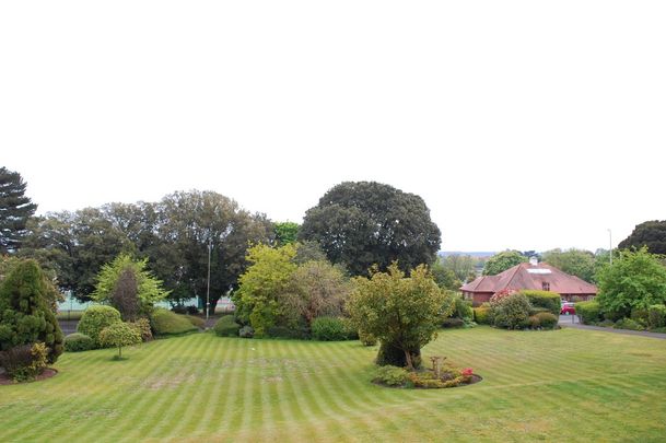 Parkstone Road, Poole - Photo 1