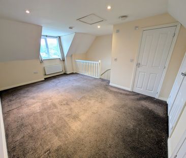 A 3 Bedroom Terraced - Photo 6