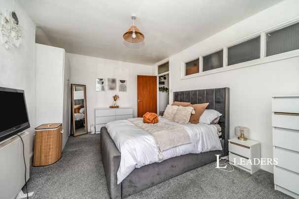 1 bedroom apartment to rent De Parys Avenue, Bedford, Bedfordshire, MK40 - Photo 1