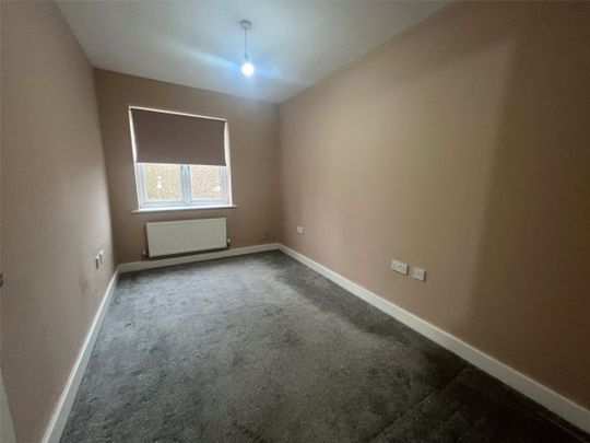 Ikon Avenue, Wolverhampton, West Midlands, WV6 - Photo 1