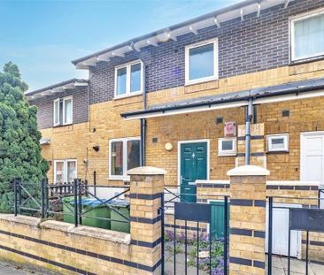 3 Bed Terraced House, Prospect Vale, SE18 - Photo 6