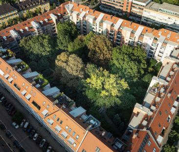 NEU *PAUL & PARTNER* ZWEITBEZUG ! TOLLE WOHNUNG im 1.OG MIT EBK & B... - Photo 1