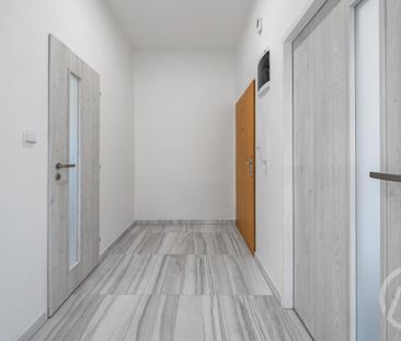 Pronájem bytu 1+1 45 m2 - Photo 2