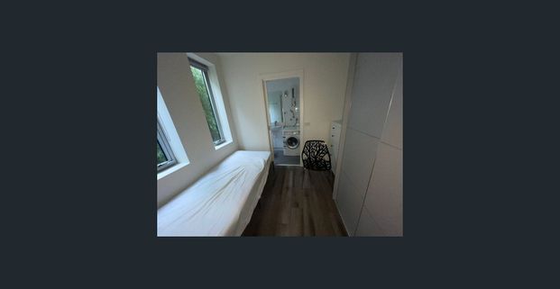 STUDENT ACCOMMODATION - OPPOSITE SWINBURNE UNIVERSITY - Photo 1