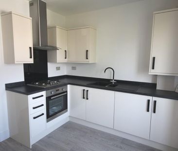 2 bedroom maisonette to rent - Photo 2