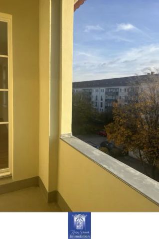 Gemütliche Wohnung mit Loggia und großzügigem Wohnzimmer! - Photo 5