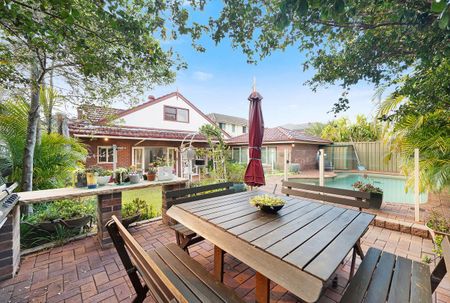 The Ultimate Family Home in Ideal Location - Photo 4