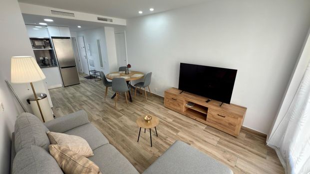 Modern New Apartment in the Heart of Alicante - Photo 1